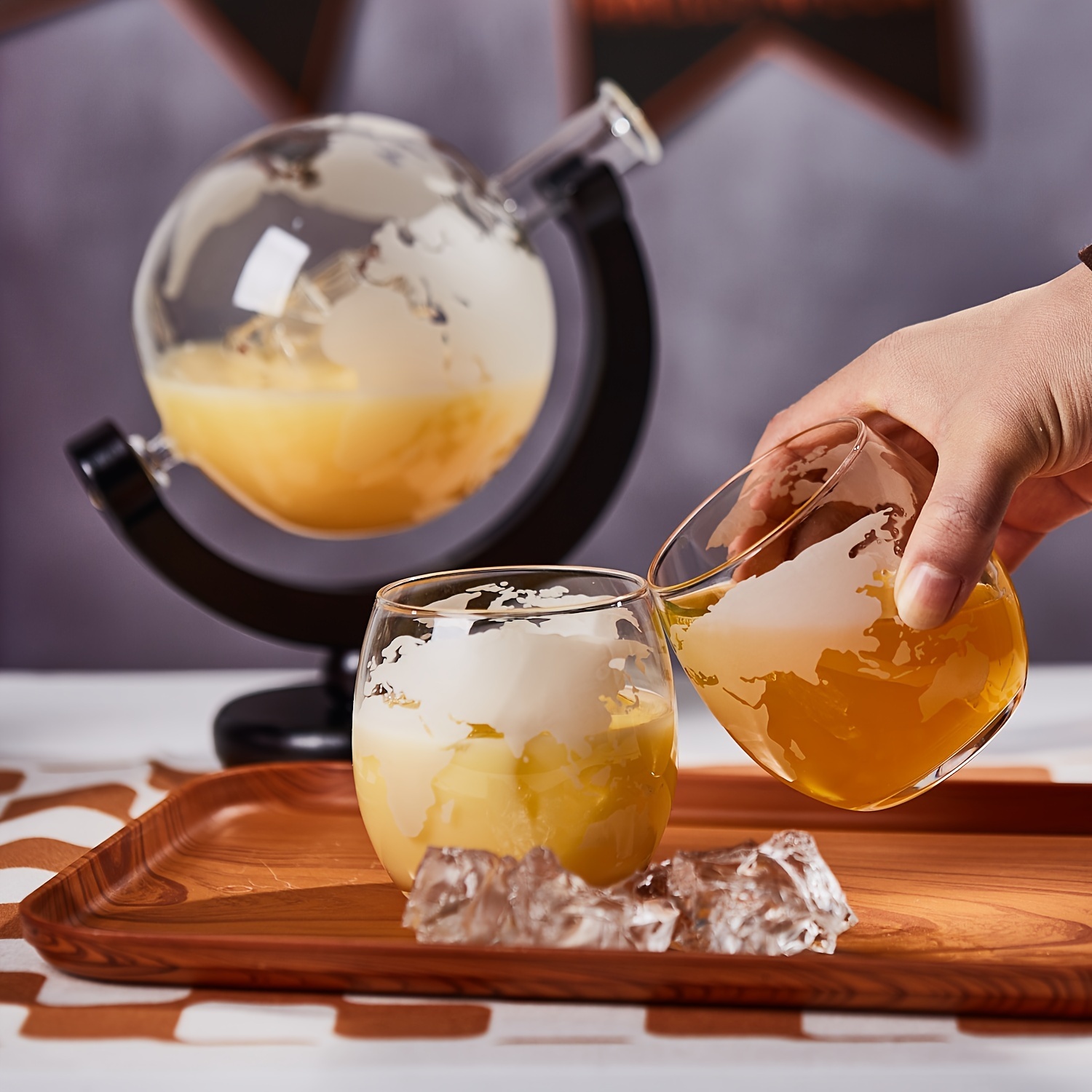 A Set Consisting of One Distin - Decanter Globe Set recensie en prijs